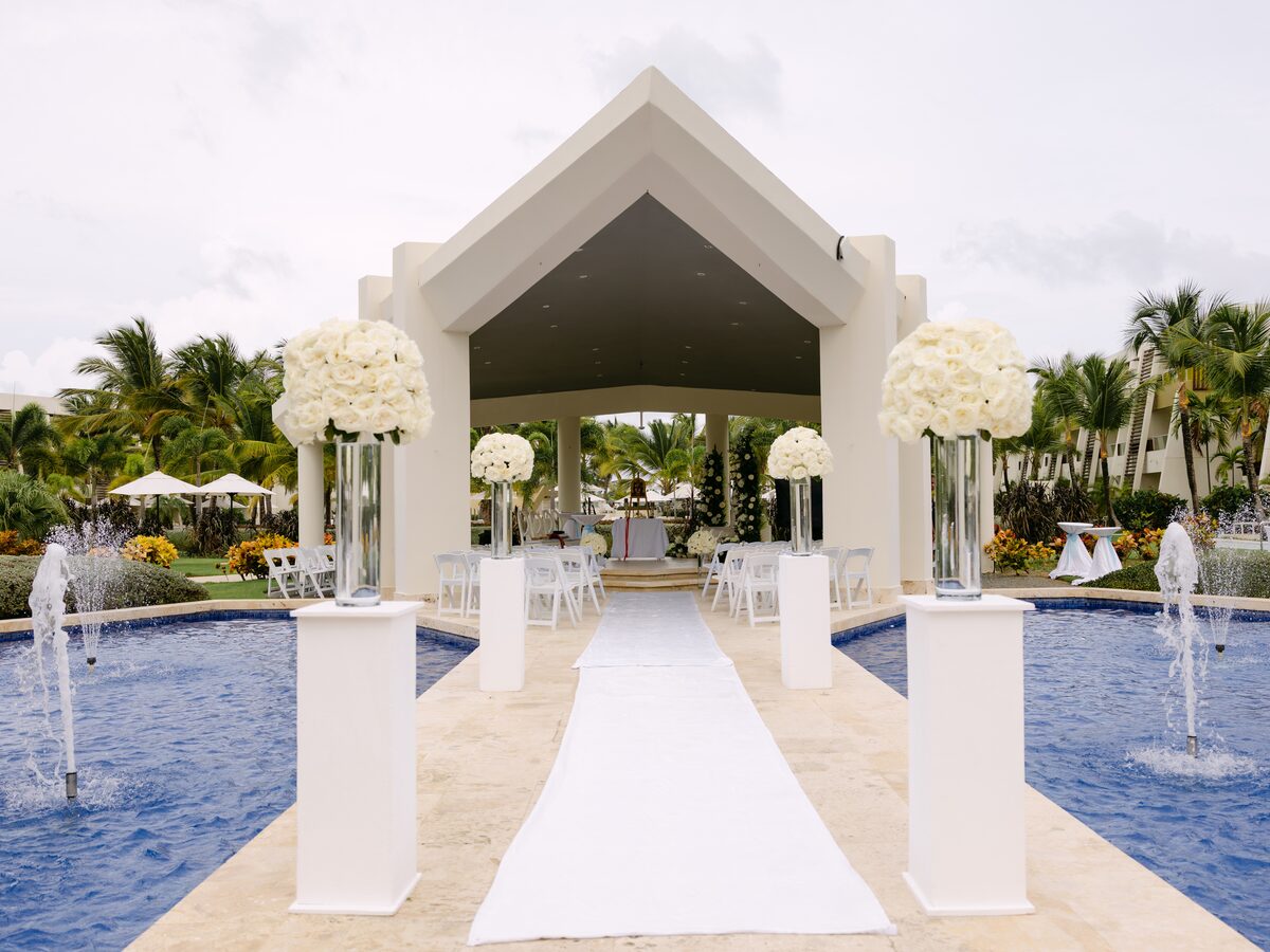 Boda — arco fuentes resort